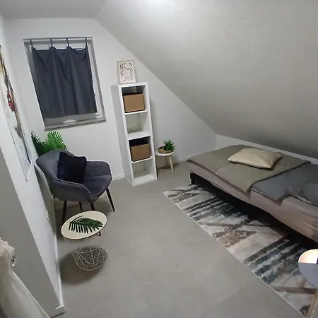 Großzügige Fewo, 2 Schlafzimmer&2 Küchen Apartment Crailsheim